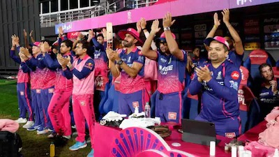 “Only 16 Players Allowed on Field”: BCCI Introduces New IPL Matchday Rule