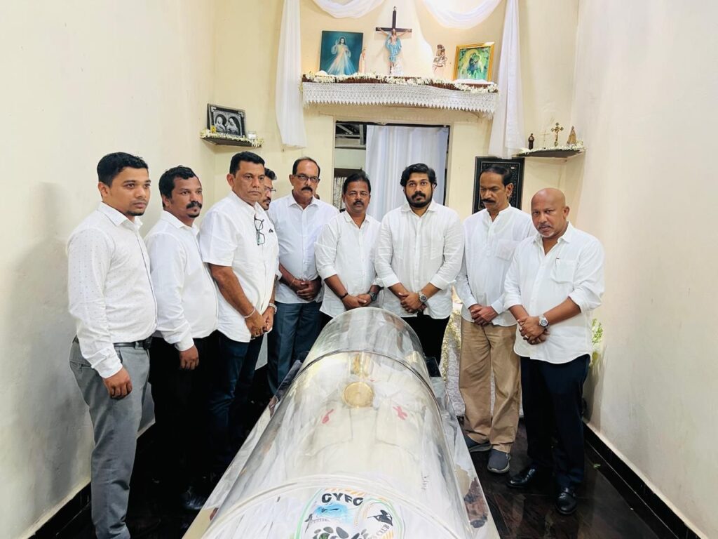 Congress Leaders Pay Condolence Visit, Mourn Demise Of Fr Bolmax Pereira
