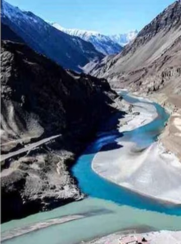 ‘No Indus Water For Terror Patrons’: Rajnath Singh Warns Pakistan