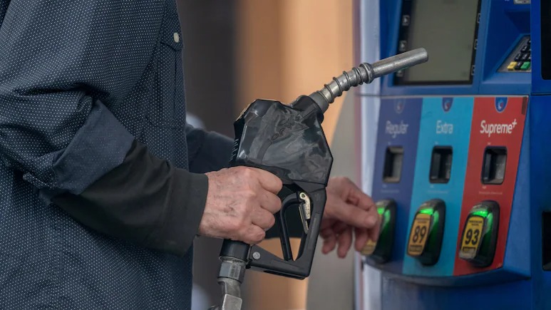 Fuel Crunch Forces Russia To Turn To India For Gasoline Supplies