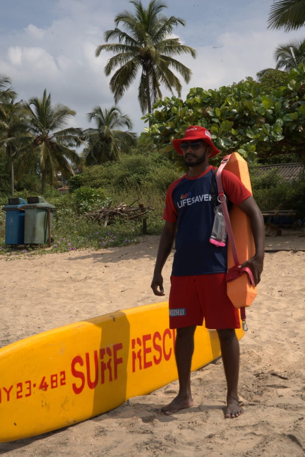 Drishti Marine Lifesavers Rescue Injured Beachgoer, Return Lost iPhone at Colva