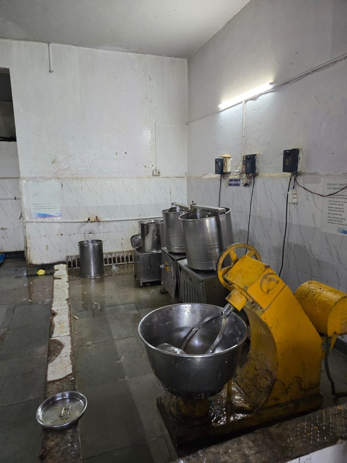 Food Safety Drive Finds Hygiene Violations at Catering Unit