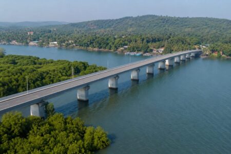 High Court Puts Borim Bridge Land Acquisition on Hold