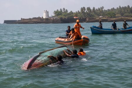 Five Rescued After Fishing Canoe Capsizes Off Aguada