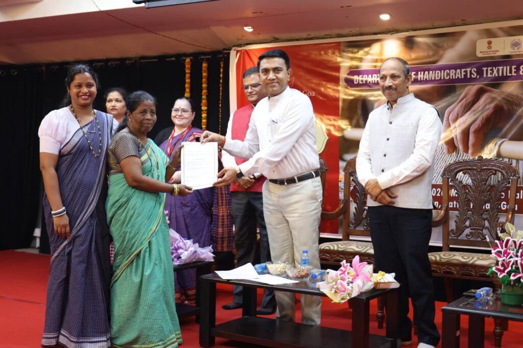 Goa Govt Reinforces Support for Handloom Weavers on National Handloom Day
