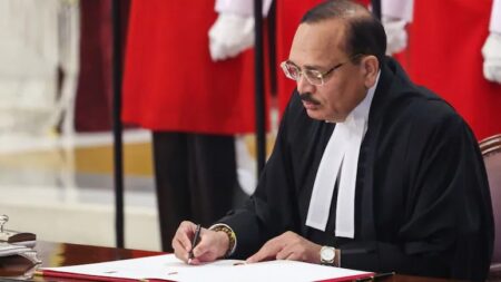 “It’s Between the Students and Me”: CJI Rebukes Bar Council Over NALSAR Circular