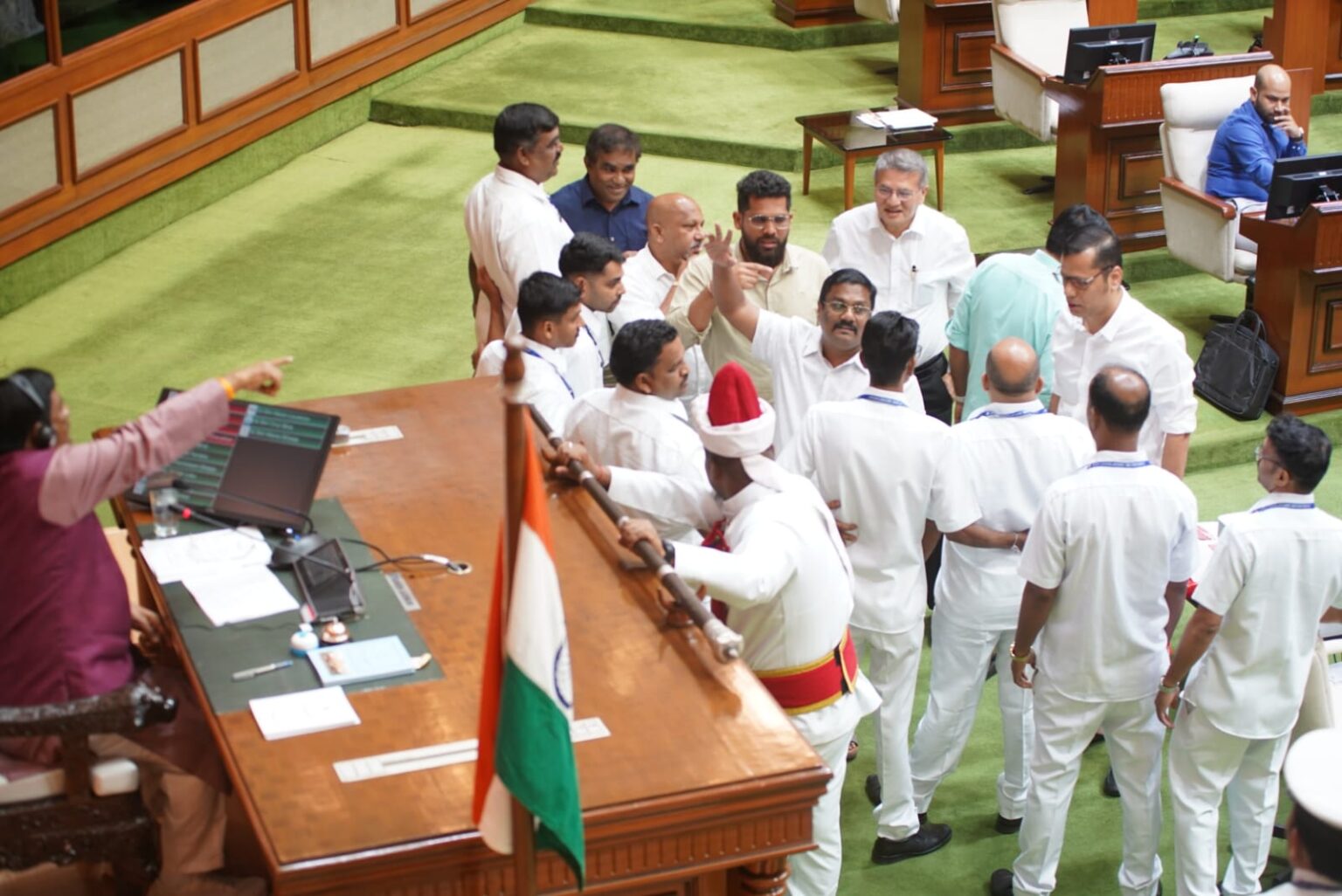 Vijai-Sudin Face-Off Explodes Over Power Bills, Smart Meters In Goa Assembly