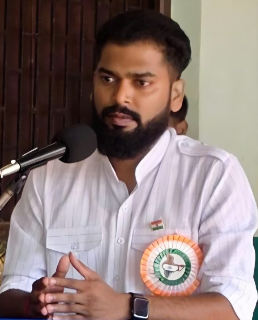 Shubham Komarpant issues ultimatum over non-repair of CHC Canacona lift